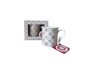 Porcelánový hrnek v italském venkovském designu /J