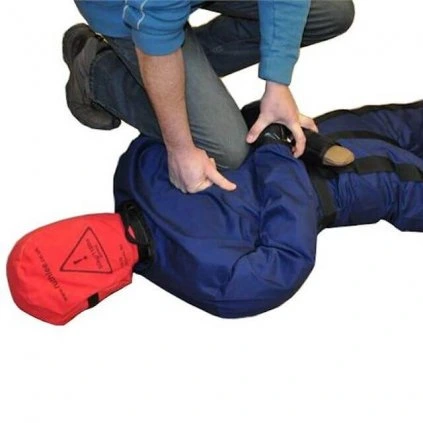 Tréninkové figuríny RUTH LEE vězeň