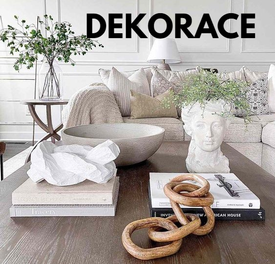 Hodiny a dekorace