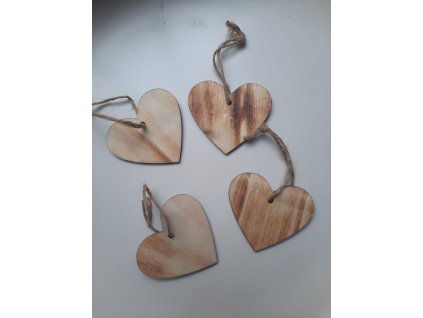 Jmenovka dřevěná srdíčka 4ks