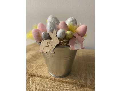 Velikonoční dekorace bílo-růžová