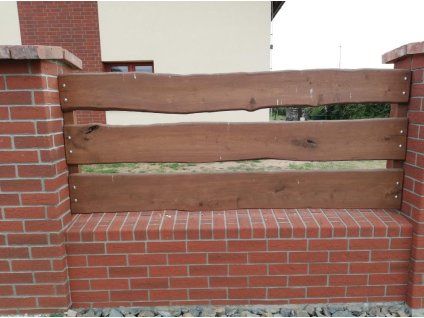 akátový prirodni plot podelny vza
