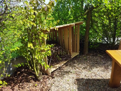 Akátový DŘEVNÍK VZA - Ručně vyrobený - D05