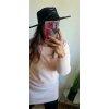 Klobúk s retiazkou