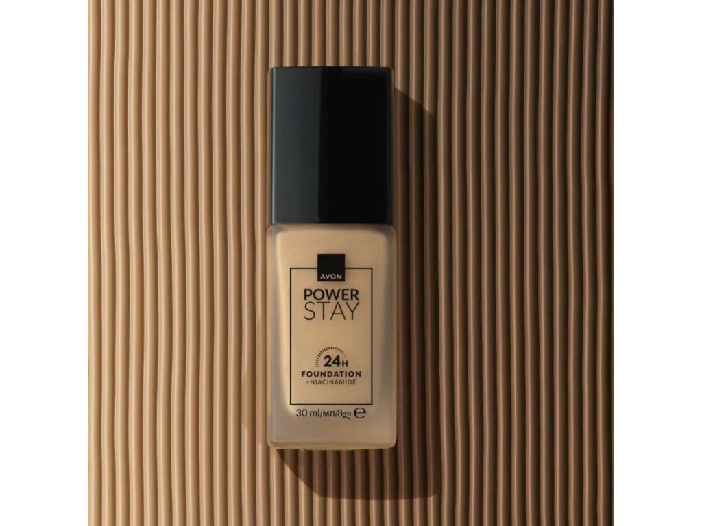 Dlhotrvácny make-up Power Stay AVON