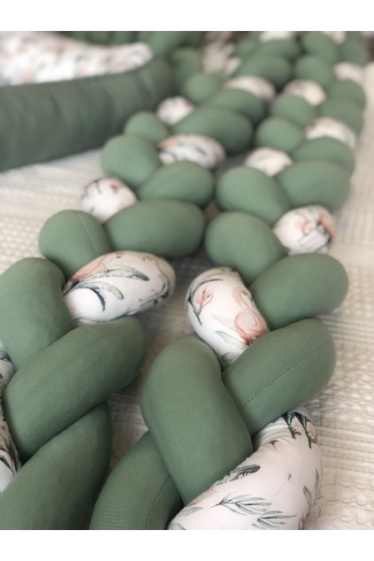 Mantinel do postieľky - vrkoč