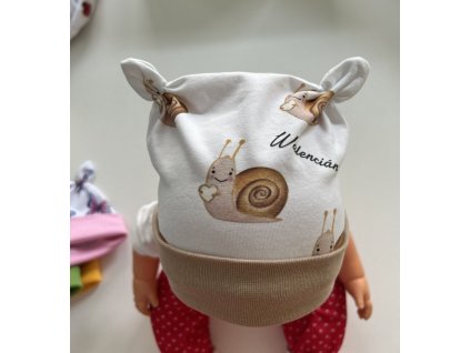 Čepička s oušky Šneček