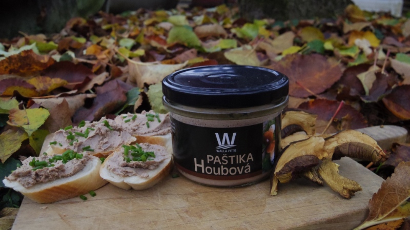 Houbová paštika jednohubka