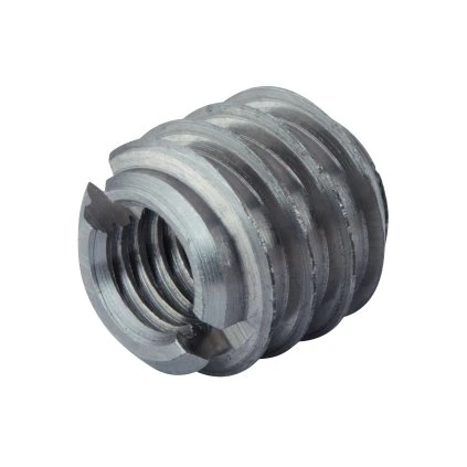 Zavrtávacie matice M8, 4 ks