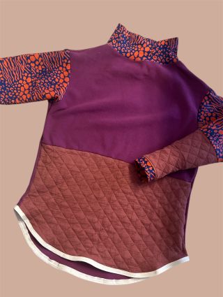 děsně mě teď baví kombinovat materiály, textury, vzory. Tady je výsledek. Je jen jedna a víc foto a složení najdete na...