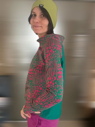 rolák, opět jen jeden kus. Výrazná fuchsiově růžová v kombinaci s tmavě zelenou, záševky na přední straně, originální...