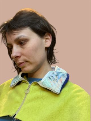 mikina mix v procesu, tentokrát zkouším variantu se stojáčkem #mixuj #mikina #variations