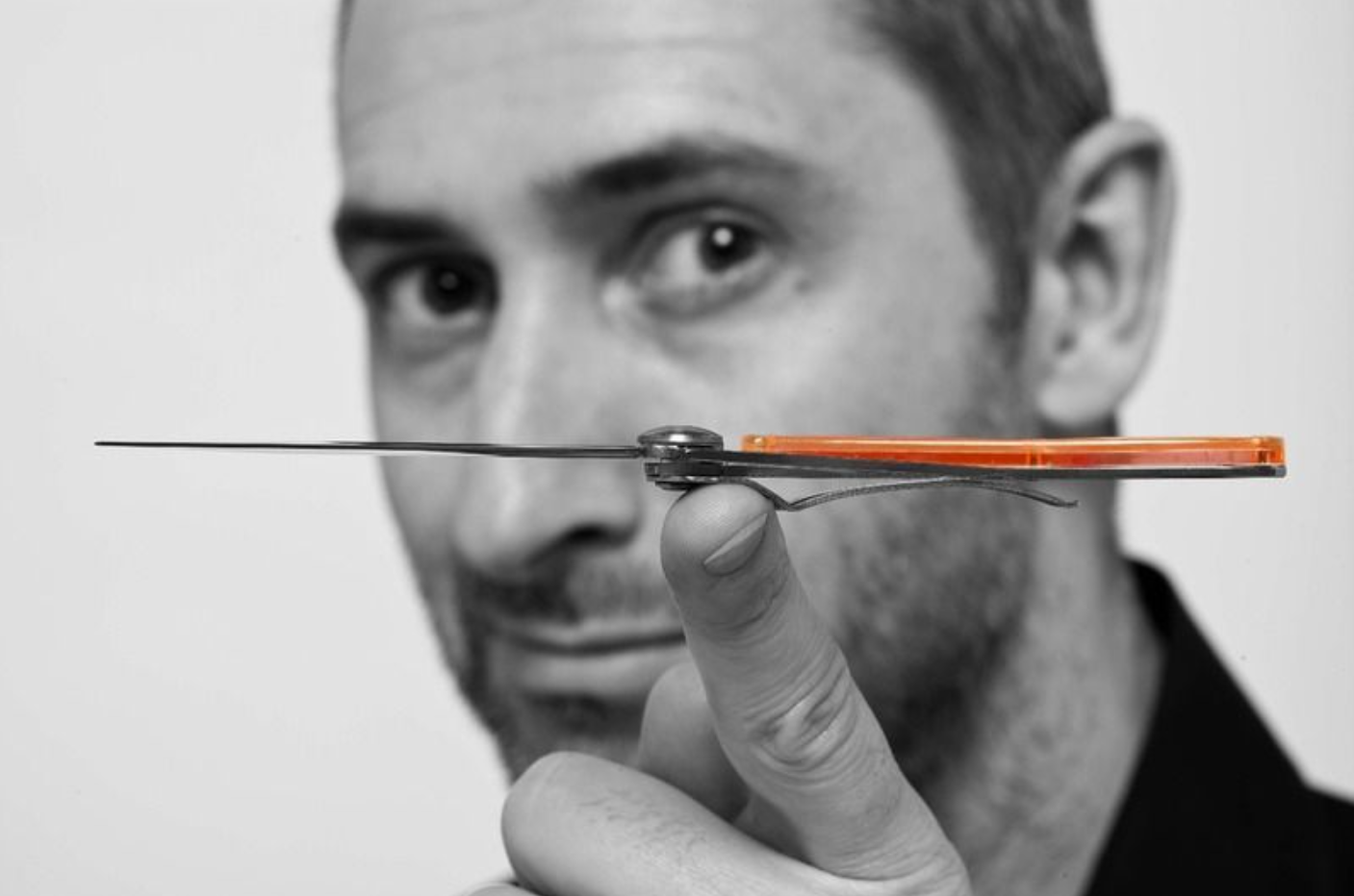 Deejo-vyvazene-kapesni-noze