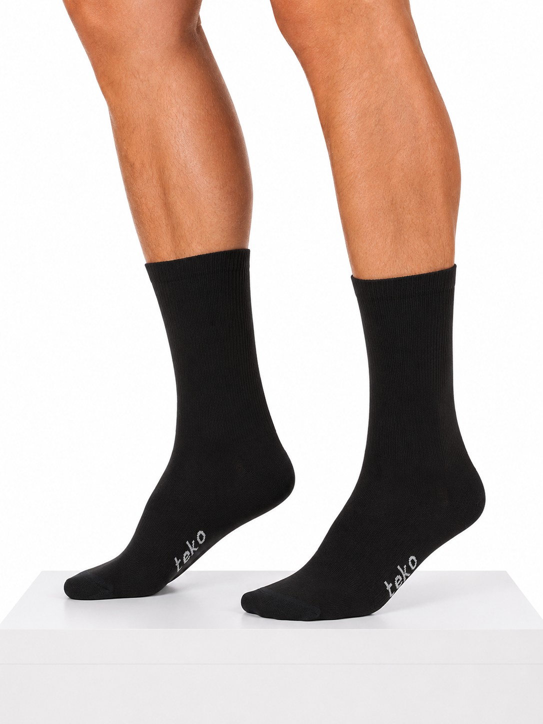 Teko-3601D-black-podium