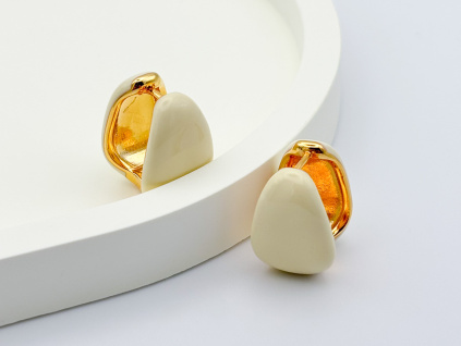 Krémové smaltované kruhové náušnice s 18K pozlacením