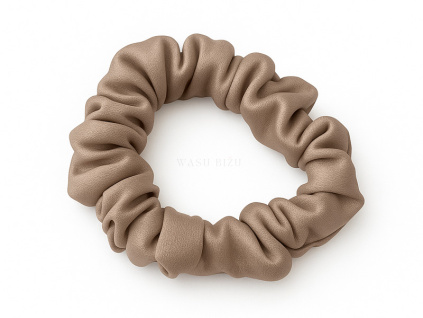 Hedvábné scrunchie v barvě karamelu