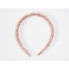Růžová hedvábná čelenka s pružným pohodlným základem.