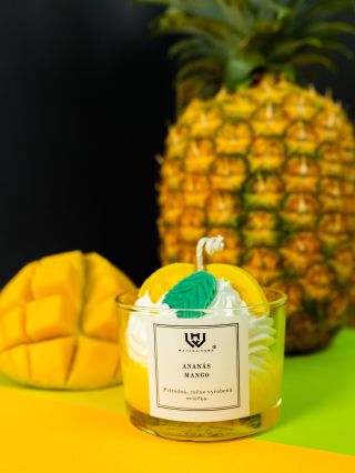 🍑🍍🍋 Naše ovocné sviečky ste už na profile síce mohli vidieť, no tentoraz sme ich zachytili v novom, sviežom letnom šate....