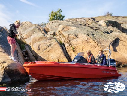 Polyetylenový motorový člun RiverBoats 460 XR
