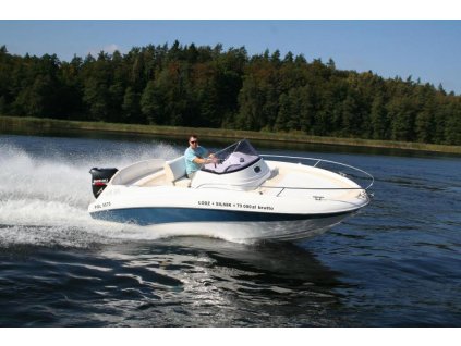 Laminátová motorová loď AM YACHT 570