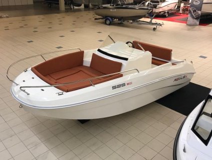 Laminátová motorová loď Remus 525 SC