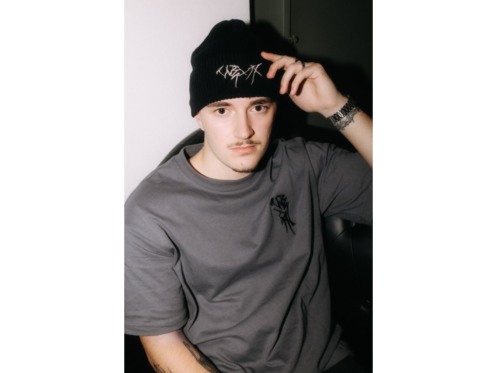 89F0C60E 8A9D 4564 92FC 963E19B8AAF7