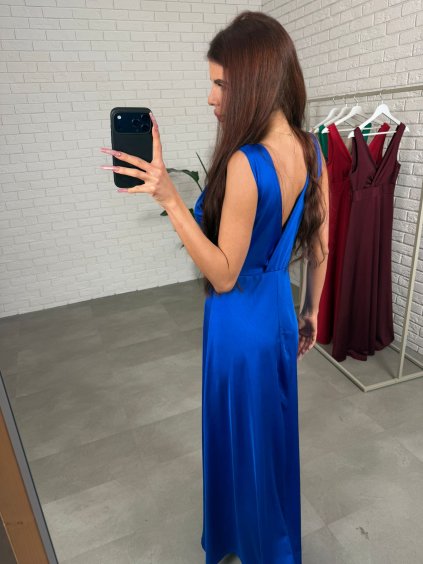 Barva: Královsky modrá