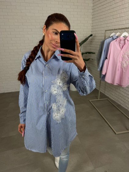 Barva: Tmavě modrá