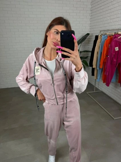 Barva: Starorůžová