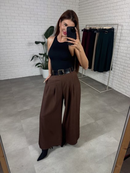 Farba: Čokoládová