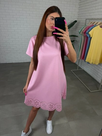 Farba: Svetloružová