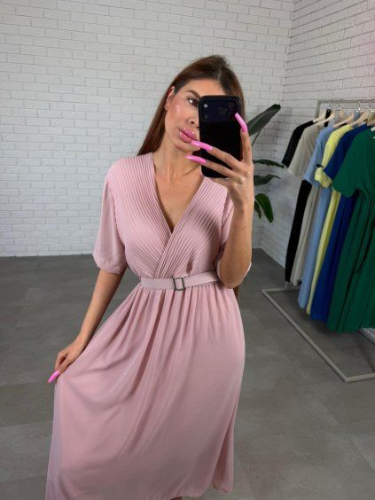 Farba: Staroružová