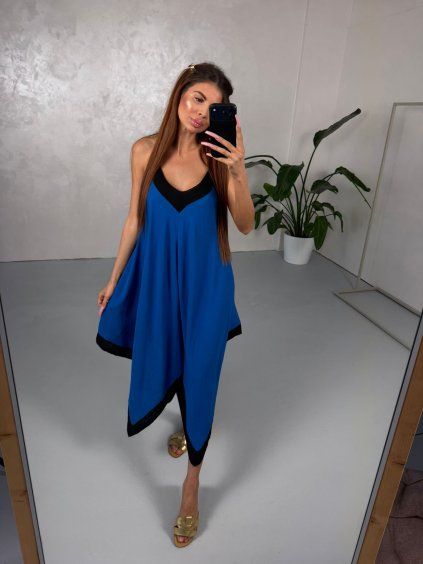 Farba: Kráľovská modrá