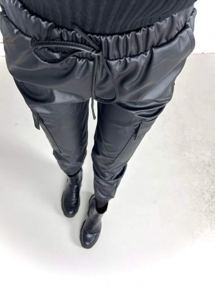 Cargo koženkové nohavice s vreckami v uni veľkosť na wearmee