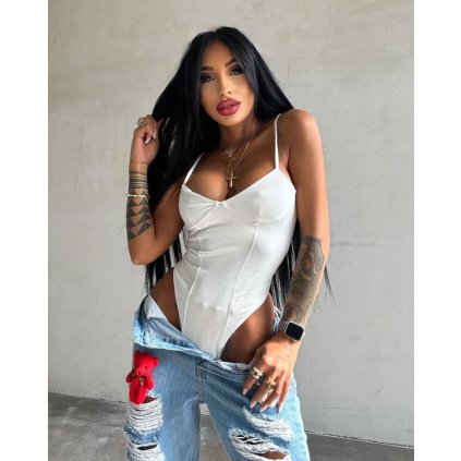 elasticke damske biele body s vystrihom na ramienka