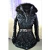 damsky cierny luxusny zatepleny zimny kabat s kozusinou s kapucnou damske cierne kabaty s kozusinou s kapucnou
