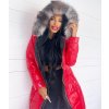 metalicke damske zimne bundy cervene s kozusinou s kapucnou