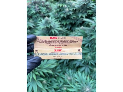 220 cigaretove papirky raw