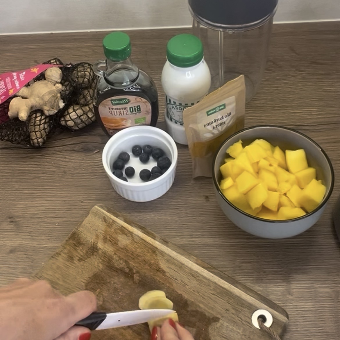 Ingredience_smoothie_bowl