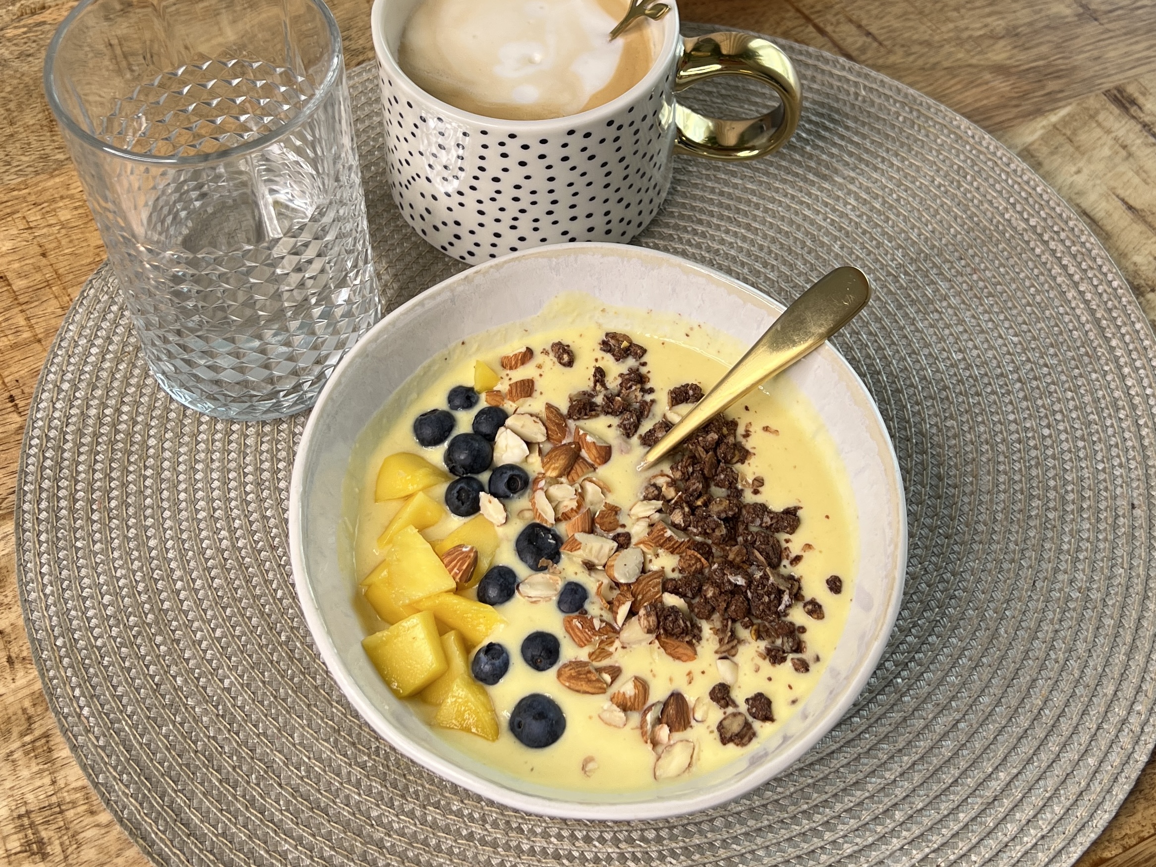 Mango_Smoothie_bowl
