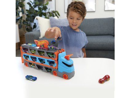 Hot Wheels Nadupaný tahač