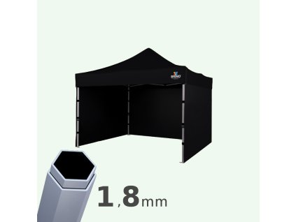 Stehen Sie mit Flugblättern