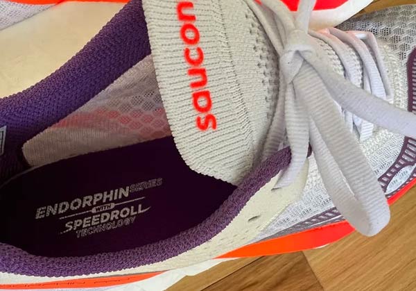 Saucony Endorphin Pro 4 - pohled 3