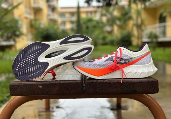 Saucony Endorphin Pro 4 - podrážka