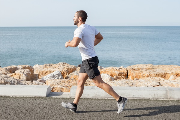 Dlouhověkost u mužů 40+ Jak si udržet vitalitu a sílu i po čtyřicítce
