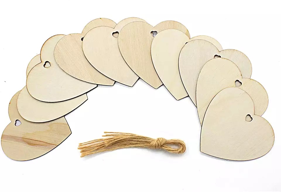 sada_prirodnich_drevenych_srdicek