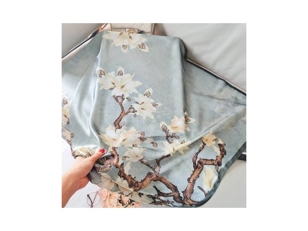 Hedvábný šátek Magnolie 90x90 cm v dárkovém balení, WHITE ORCHID