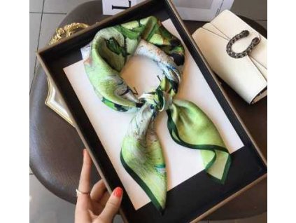 Hedvábný šátek světle zelený 68x68 cm  v dárkovém balení, WHITE ORCHID