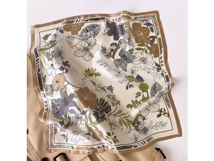 Hedvábný šátek zlato-hnědý s květy 53x53 cm v dárkovém balení, HEDVÁBNÝ SVĚT