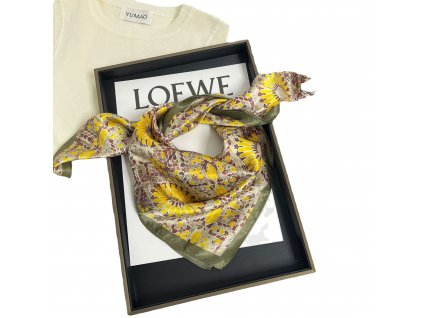 Hedvábný šátek Žluté květy 70x70 cm v dárkovém balení, HEDVÁBNÝ SVĚT